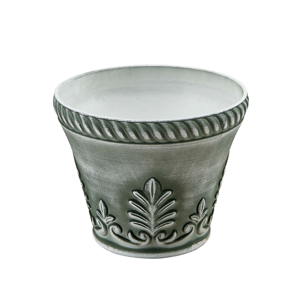 Patio Planters / Plastic Garden Pots